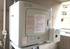 コイン式の乾燥機。雨の日も洗濯物が乾きます