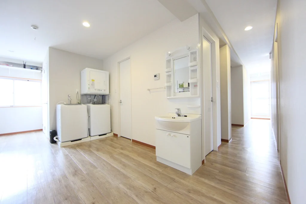 Modern Living Nakano I
