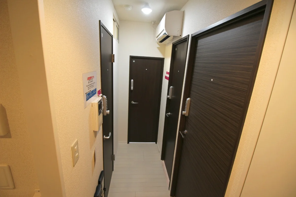 レオン上野