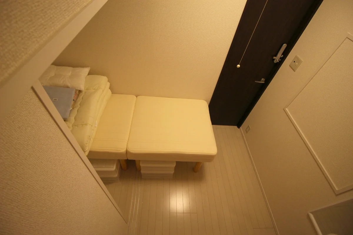 レオン上野