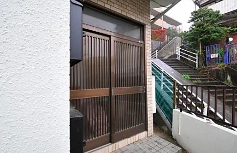 フェアハウス生田