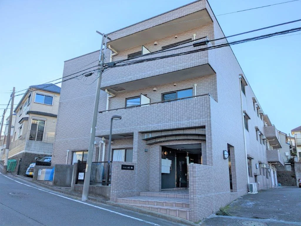 にゃんこの森横浜