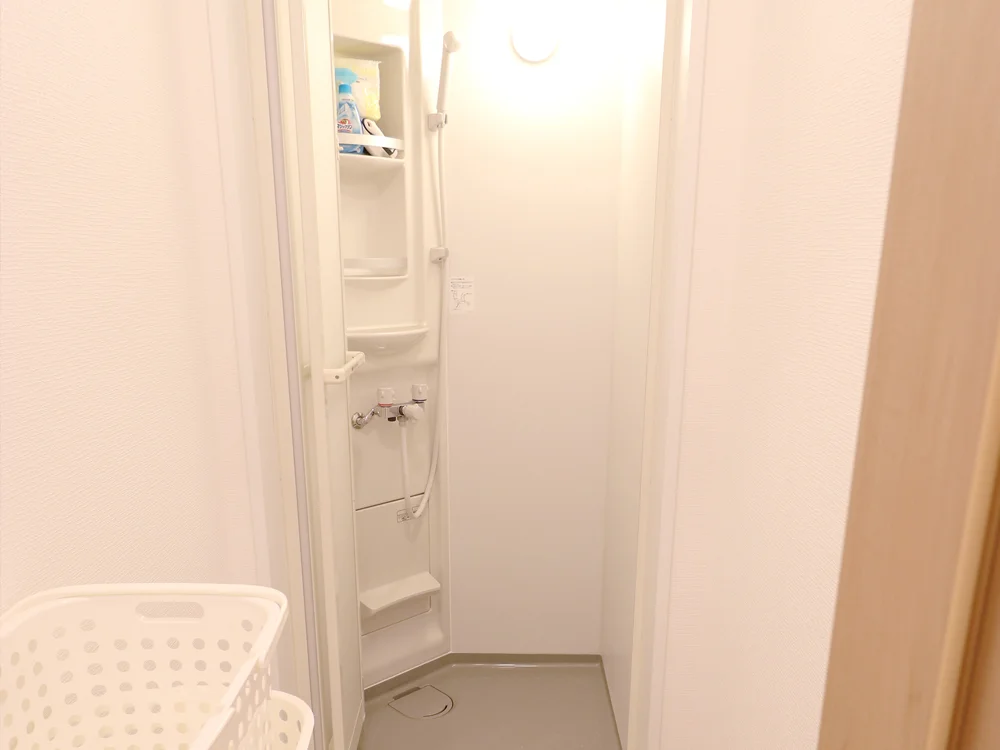 シャワー室