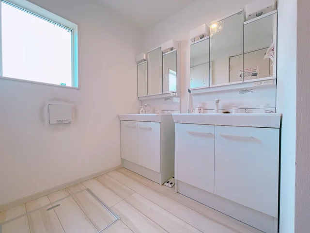 Washbasin