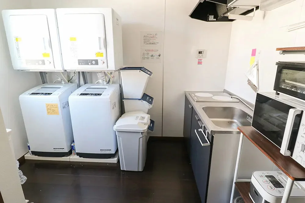 洗濯機とキッチン