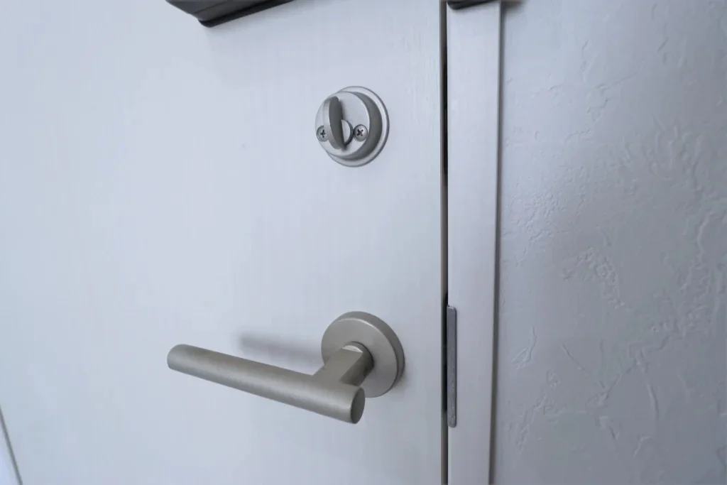 Front door handle