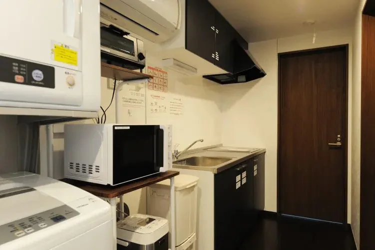 Kitchen and appliances