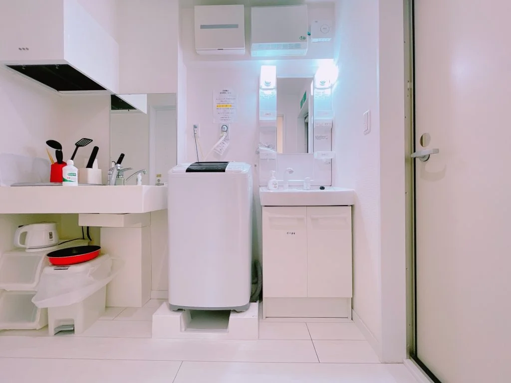 Sink and washing machine