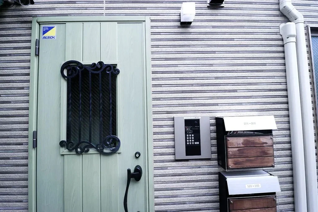 Entrance and mailboxes