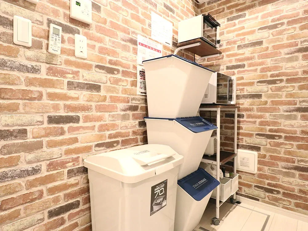 Trash Cans and Microwave