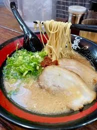 横浜駅北口NT青木橋 のスナップ写真 — ニュウマン横浜も有名なラーメン屋も近いハウスで飲食店も豊富な便利です♪横浜駅から徒歩ハウスは西口、東口、きた東口ときた西