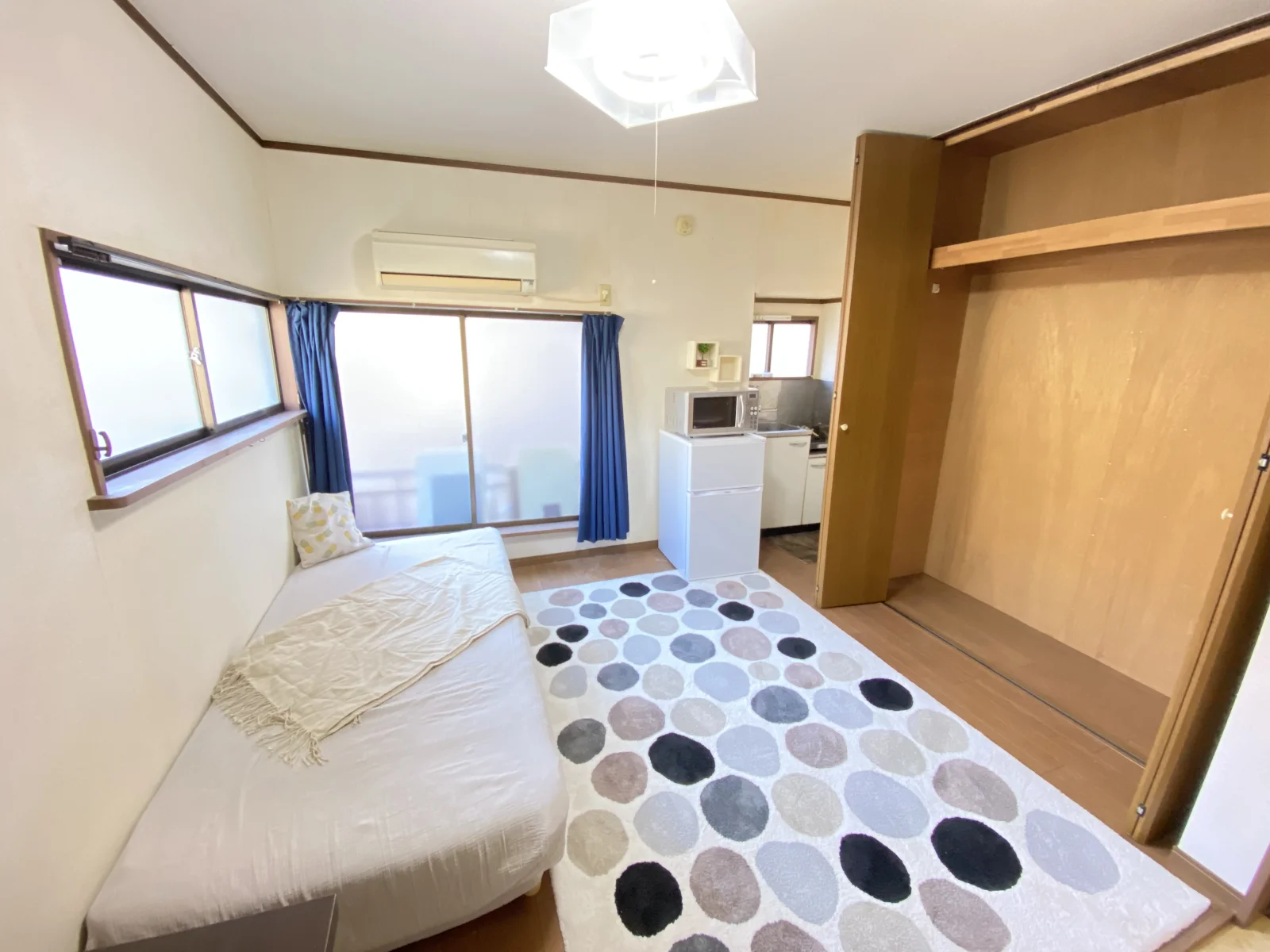 お部屋の一例。ミニキッチンが付いています