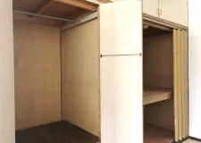 押入れ。布団や季節の物をしまえます