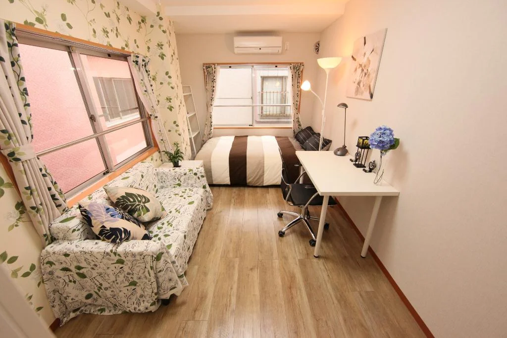 Guest House 302