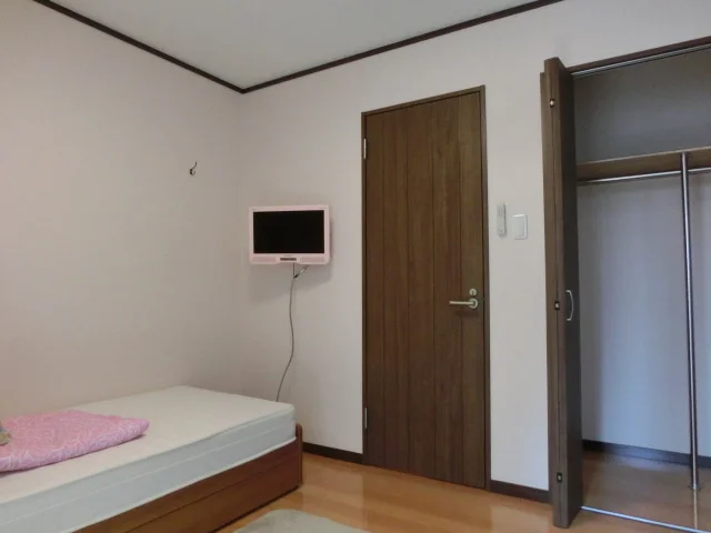 Room C