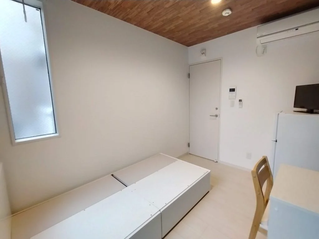 Furnished with appliances
