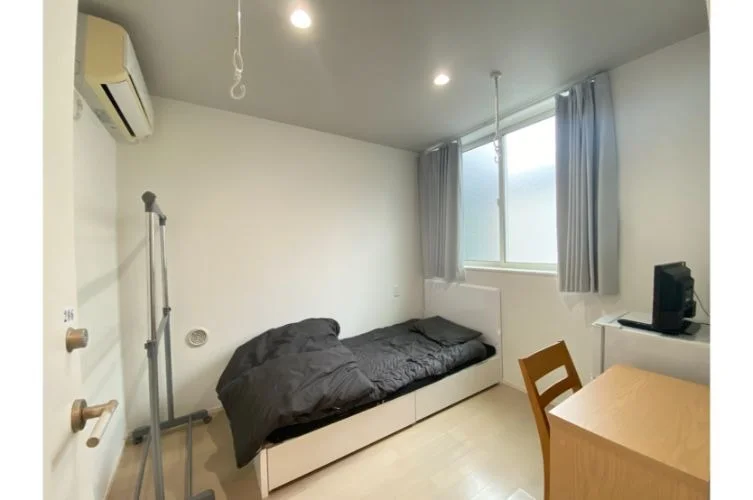 Furnished with appliances