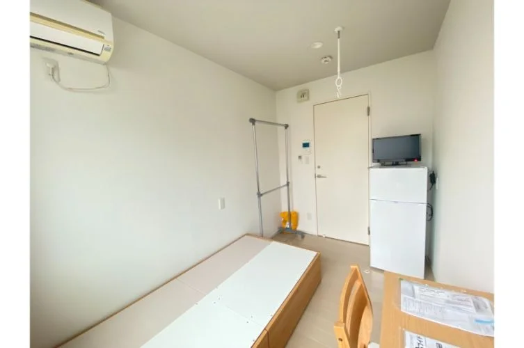 Furnished with appliances