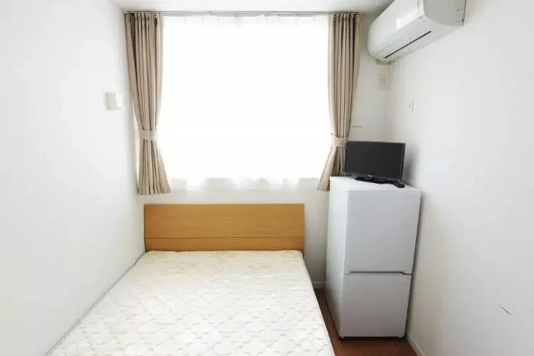 Furnished with appliances