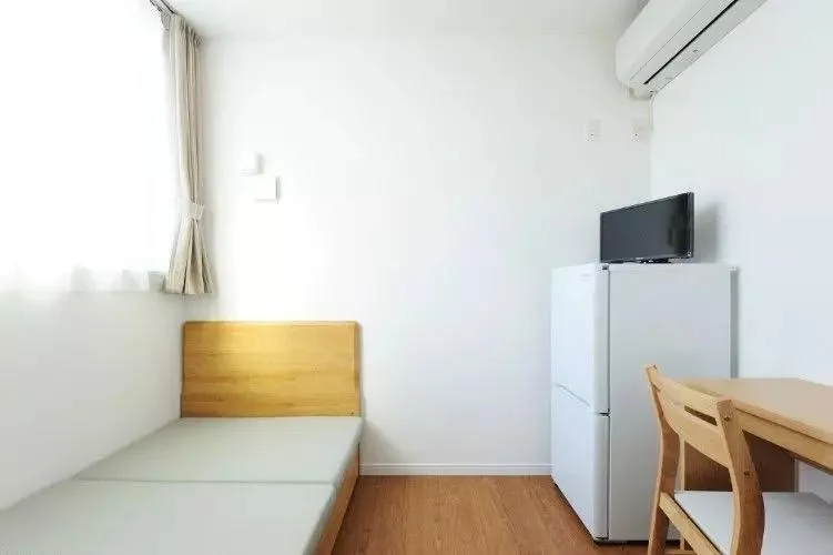 Furnished with appliances