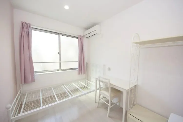 Furnished with appliances