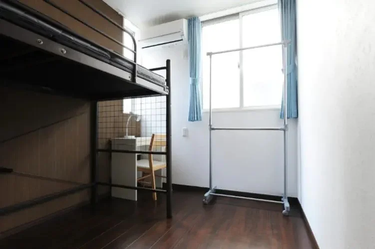 Furnished with appliances